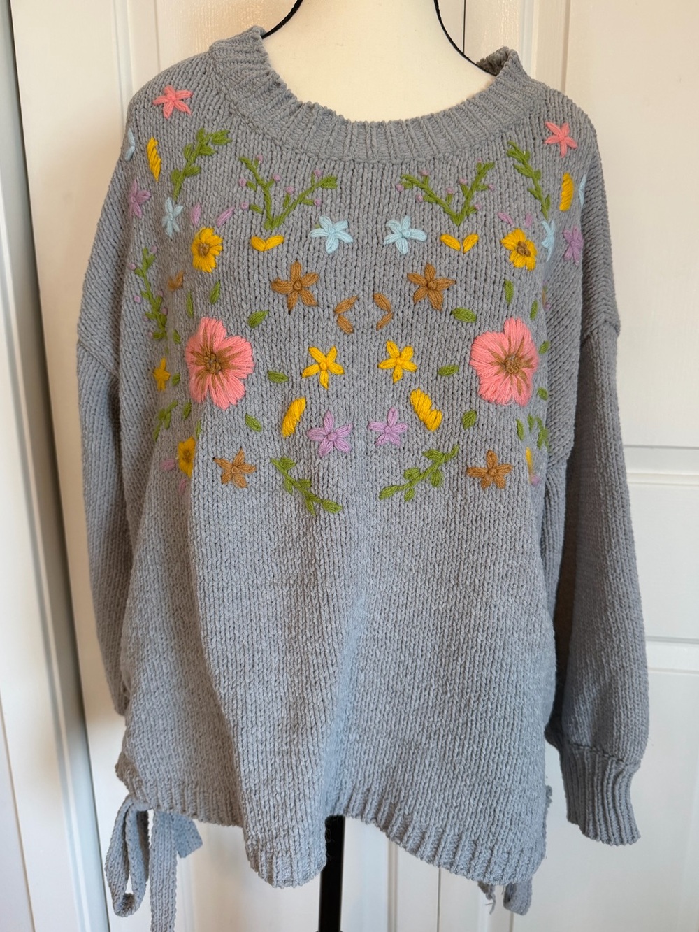 POL Gray Crewneck Sweater with Pink, Yellow & Green Floral Embroidery